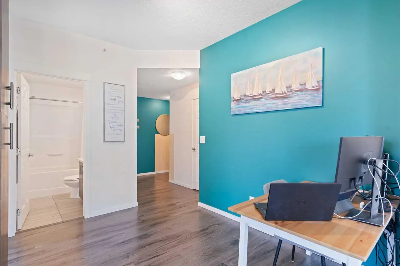 3417, 215 Legacy Boulevard SE