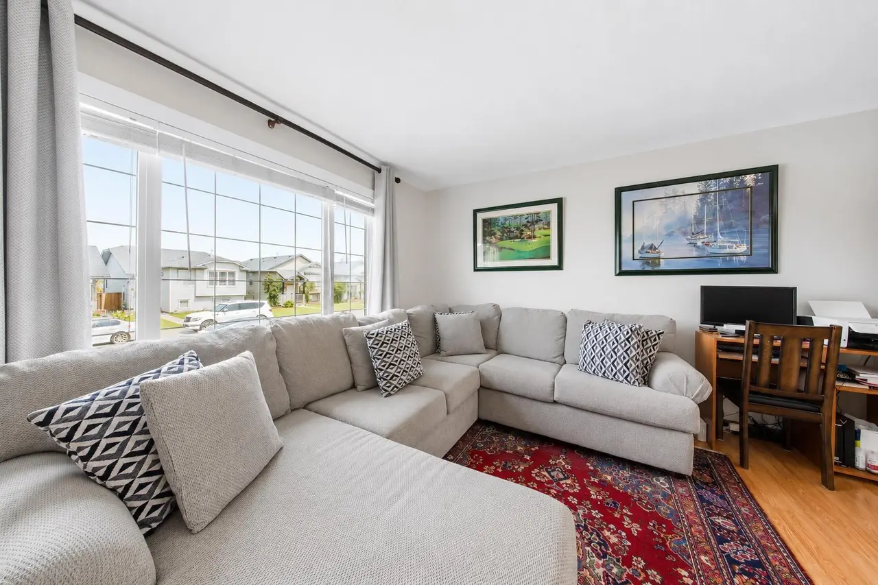 138 Lanterman Close 