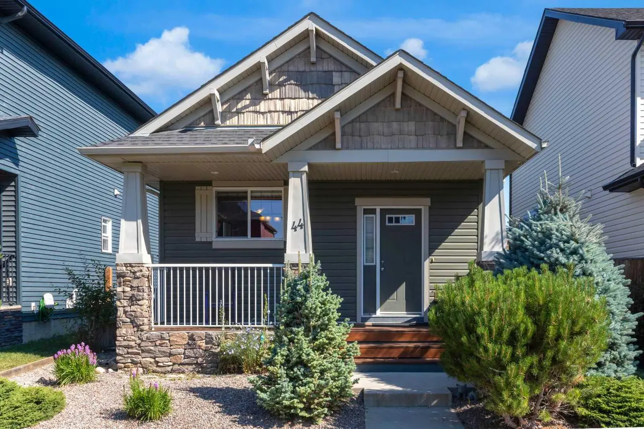44 Ravenslea Crescent SE