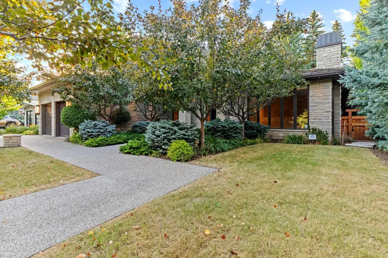 1020 Bel-Aire Drive SW