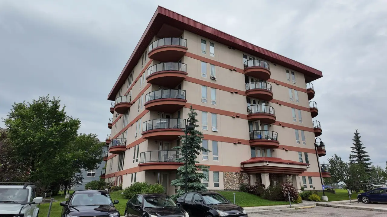 1103, 105 Railway Avenue SW
