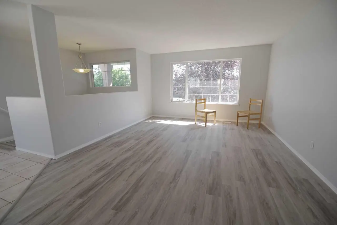 156 Jerry Potts Boulevard W