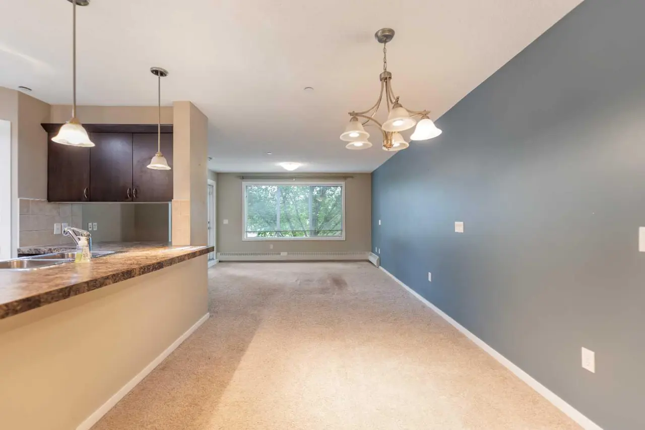 1213, 4 Kingsland Close SE