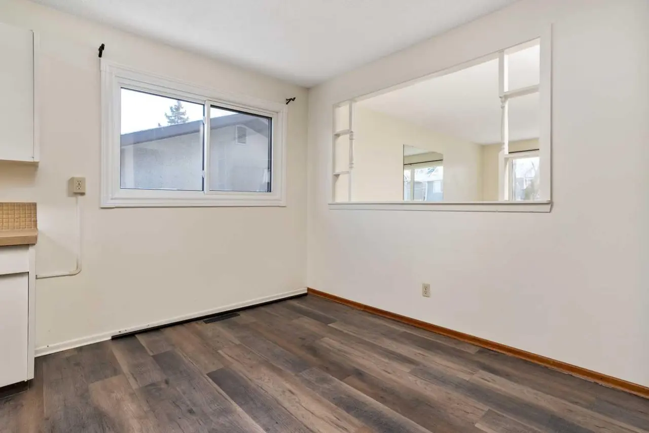 36 Grandview Crescent 