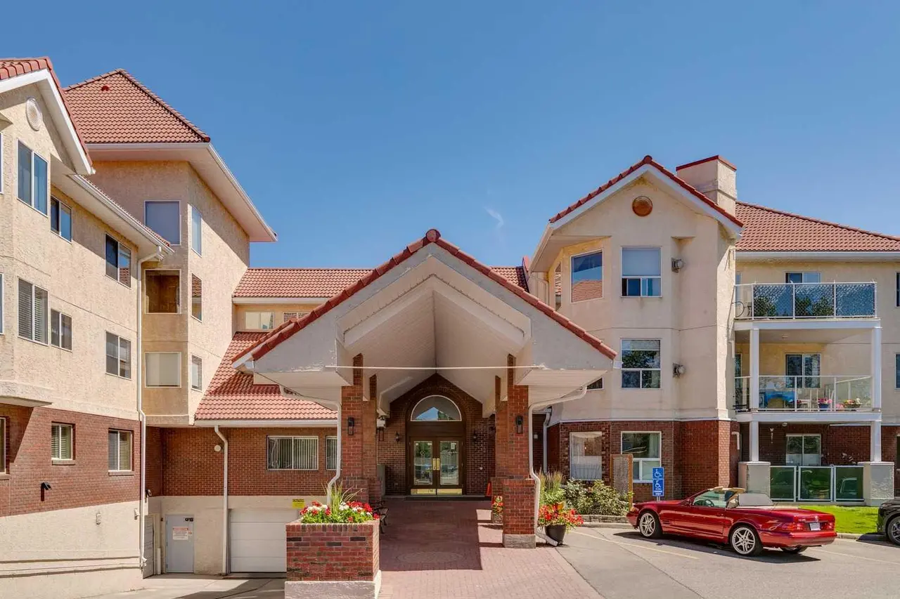 3238, 1818 Simcoe Boulevard SW