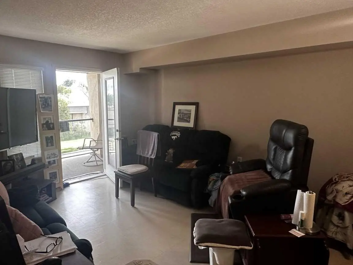 304A, 80 Kelloway Crescent 