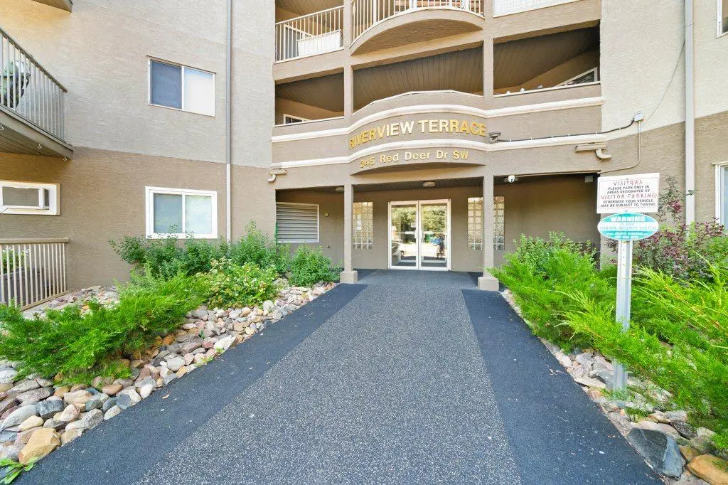 512, 245 Red Deer Drive SW