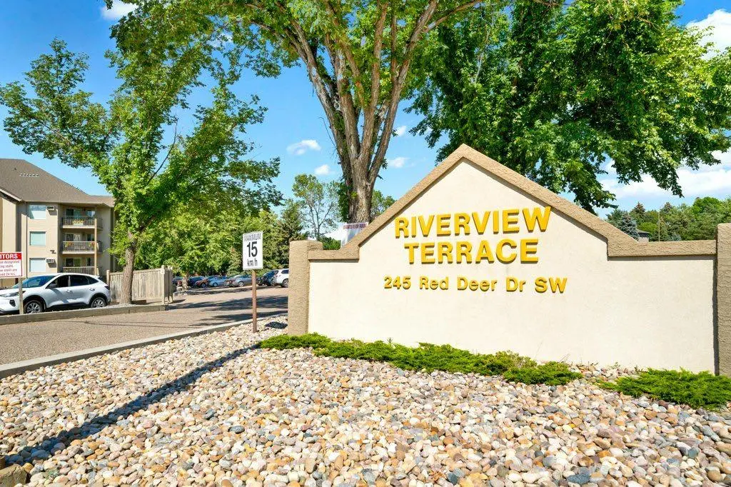 512, 245 Red Deer Drive SW