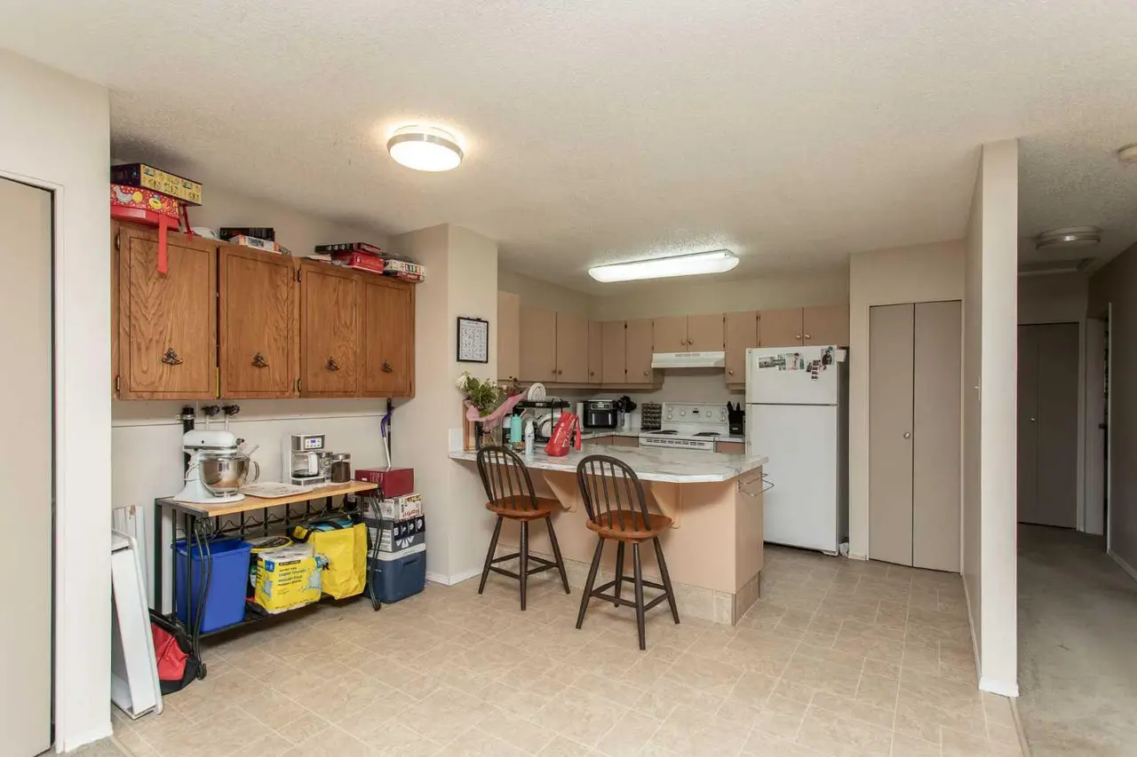 10 Valley Crescent 