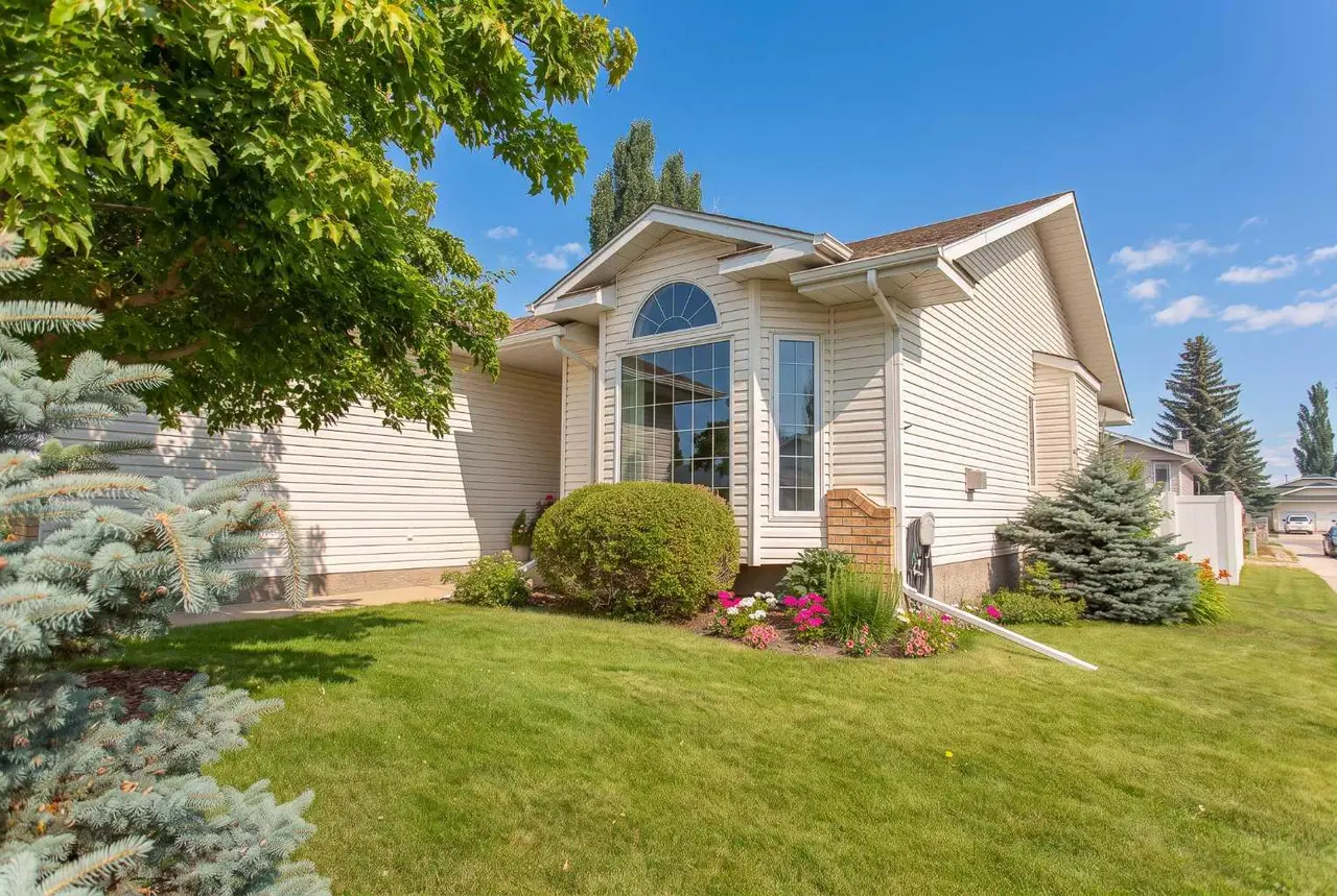 70 Densmore Crescent 