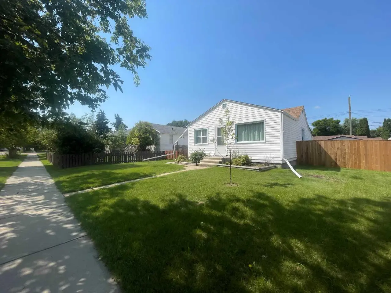 5306 50 Street 