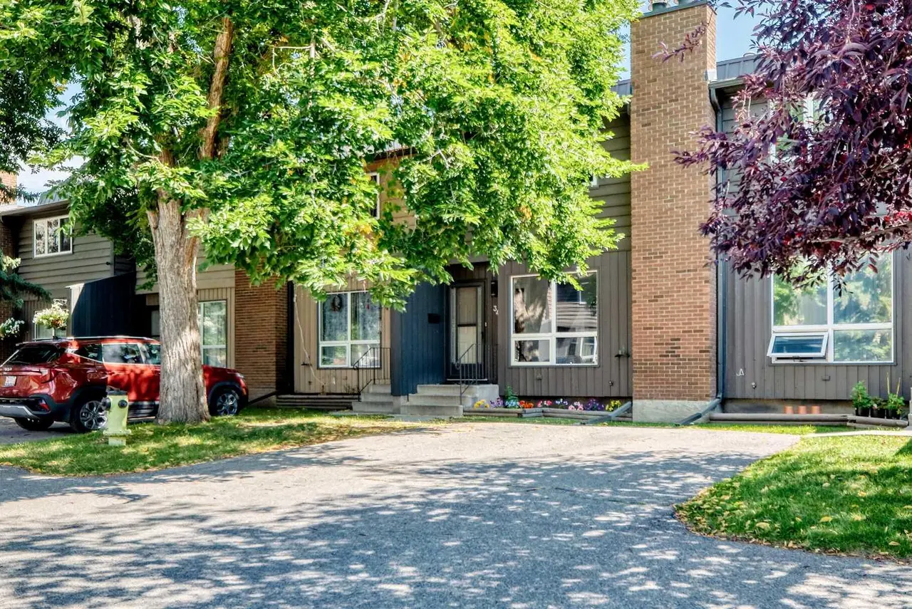 34, 9908 Bonaventure Drive SE