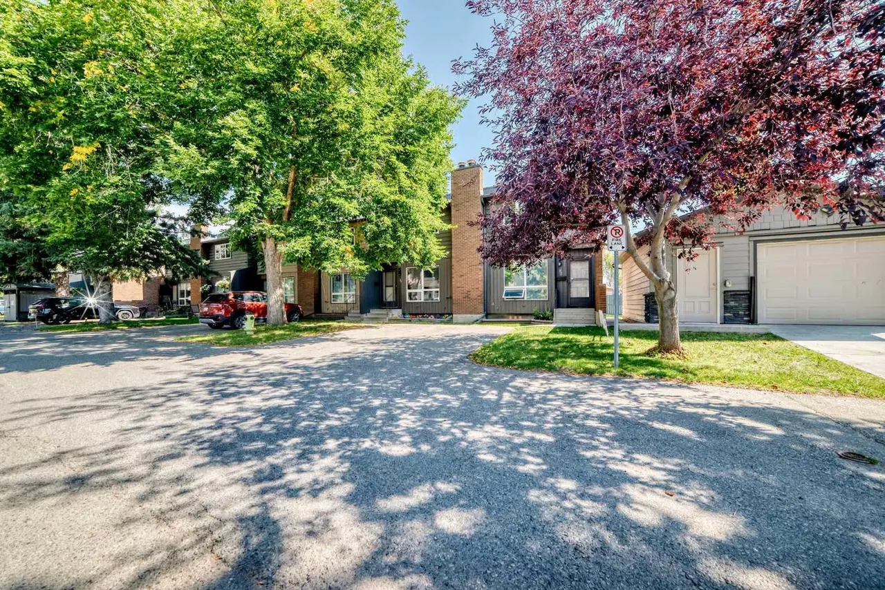 34, 9908 Bonaventure Drive SE