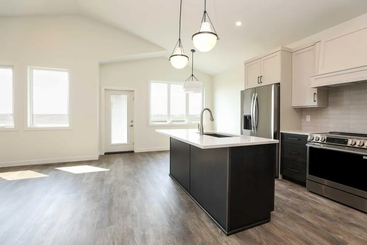 562 Malahat Green W