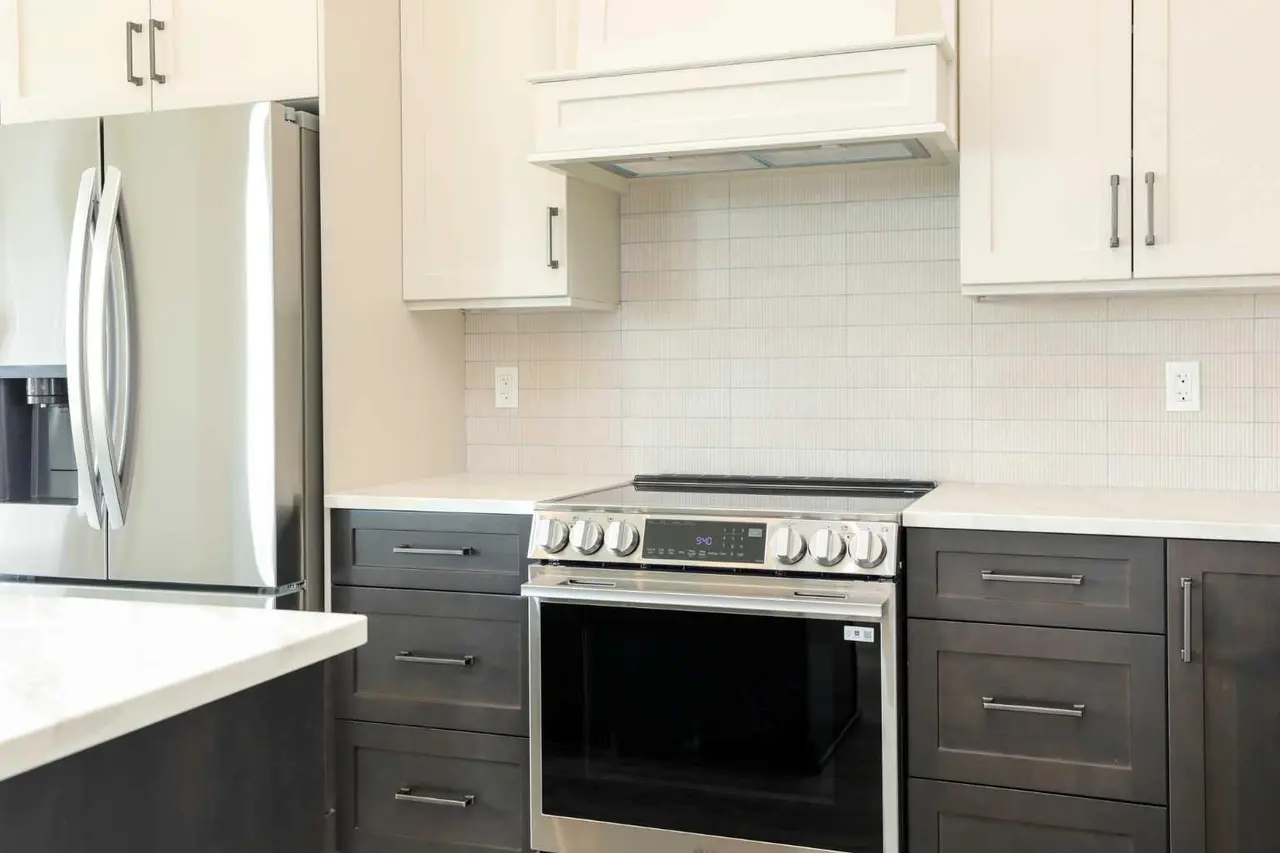 562 Malahat Green W