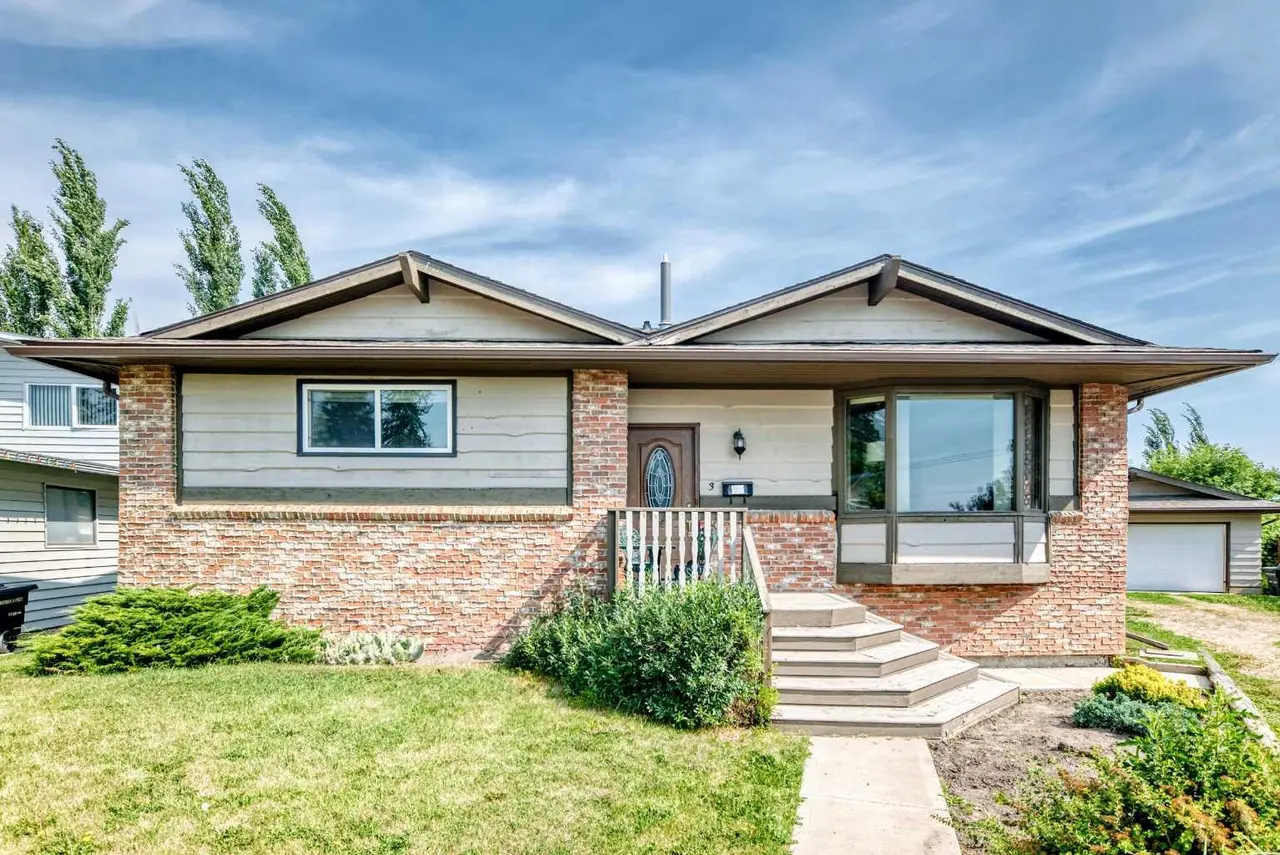 3 43 Avenue Close 