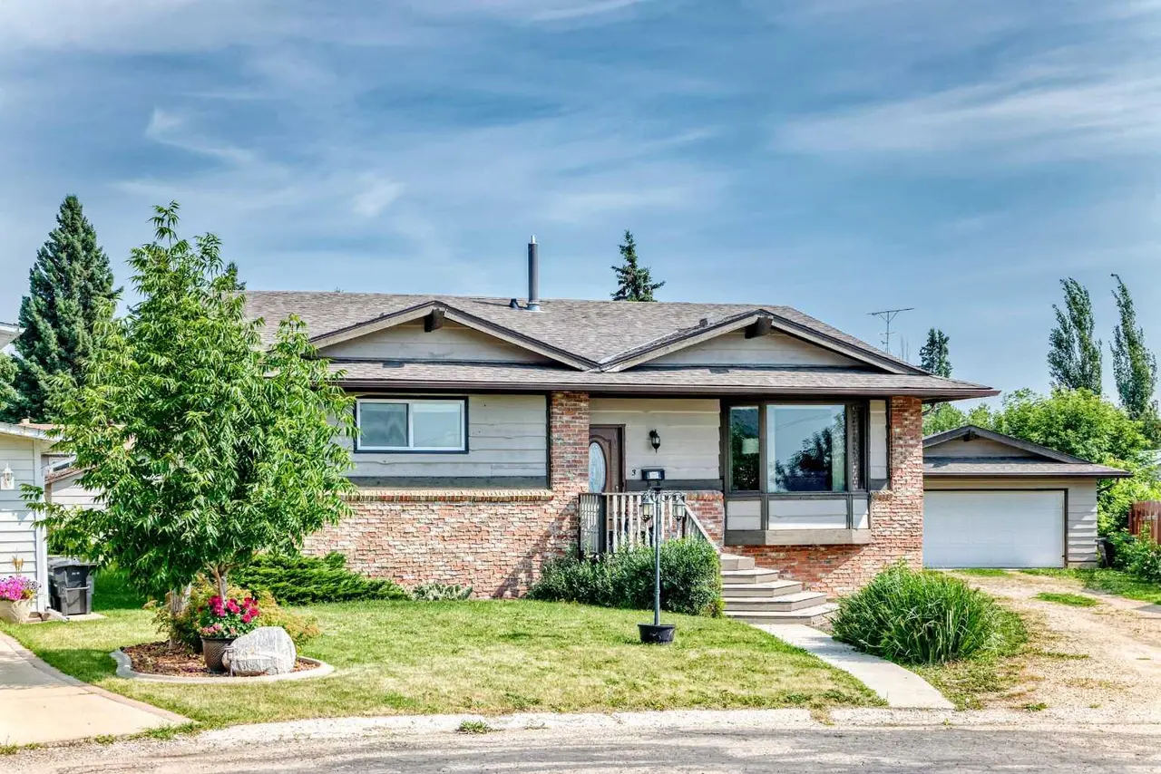 3 43 Avenue Close 