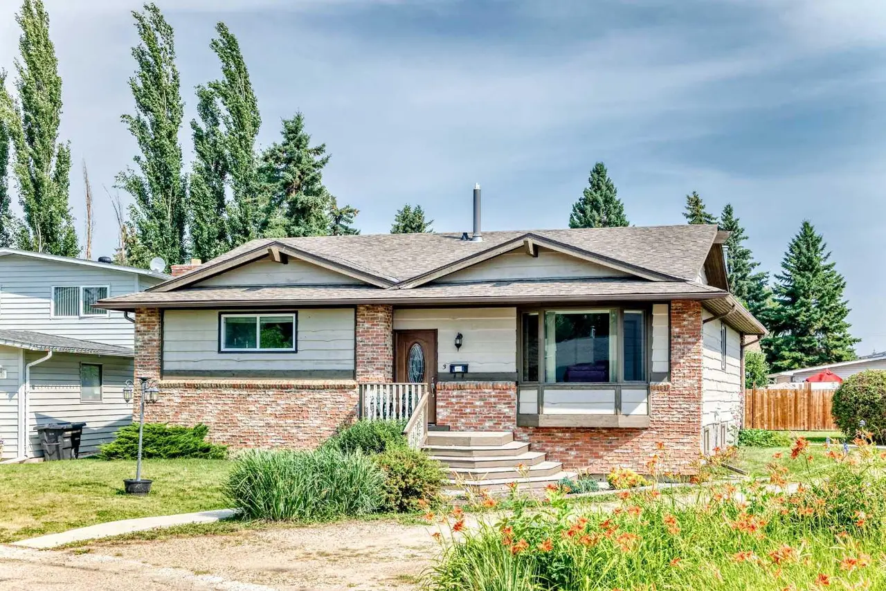 3 43 Avenue Close 