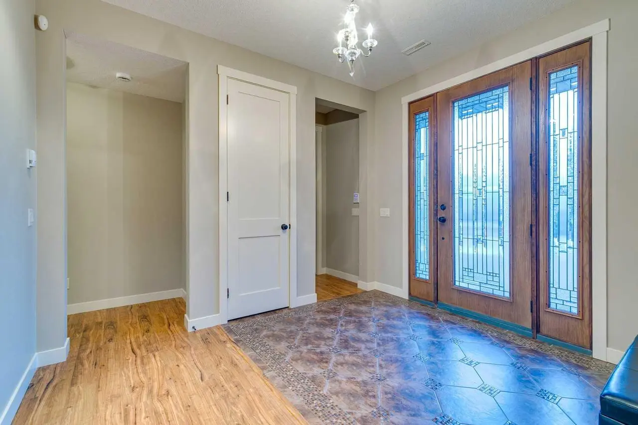 215 Patton Court SW