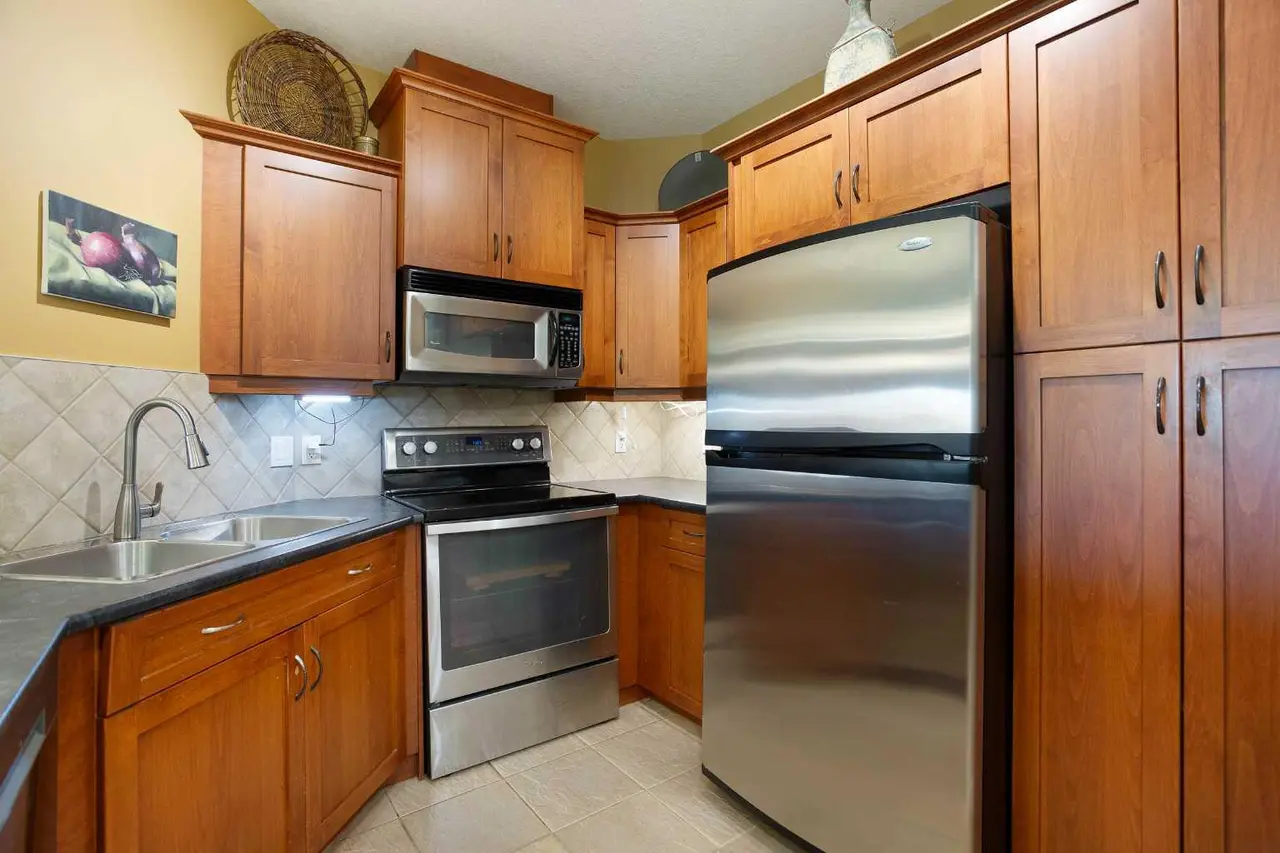 405, 10 Discovery Ridge Close SW