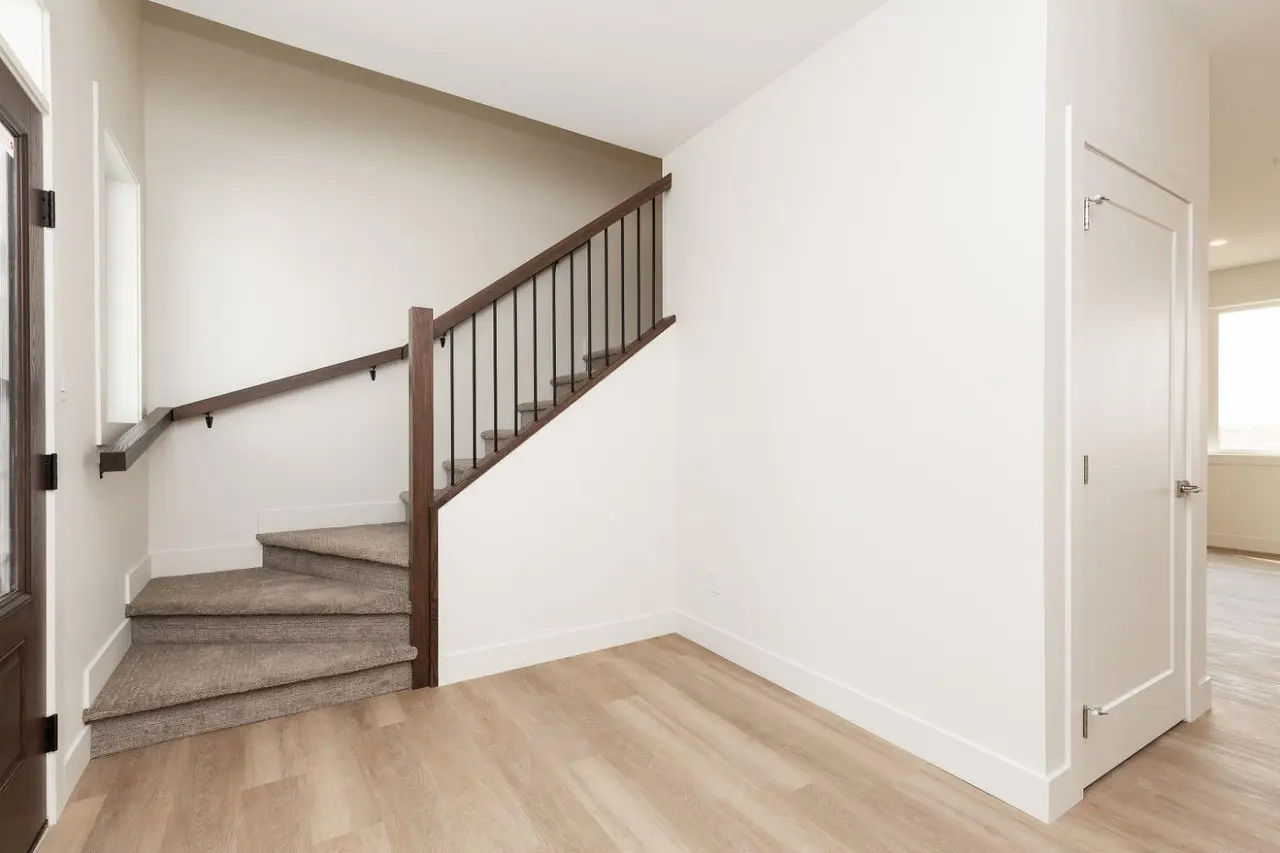 558 Malahat Green W