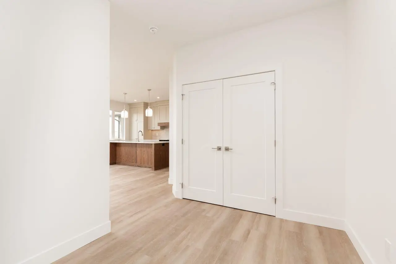 558 Malahat Green W