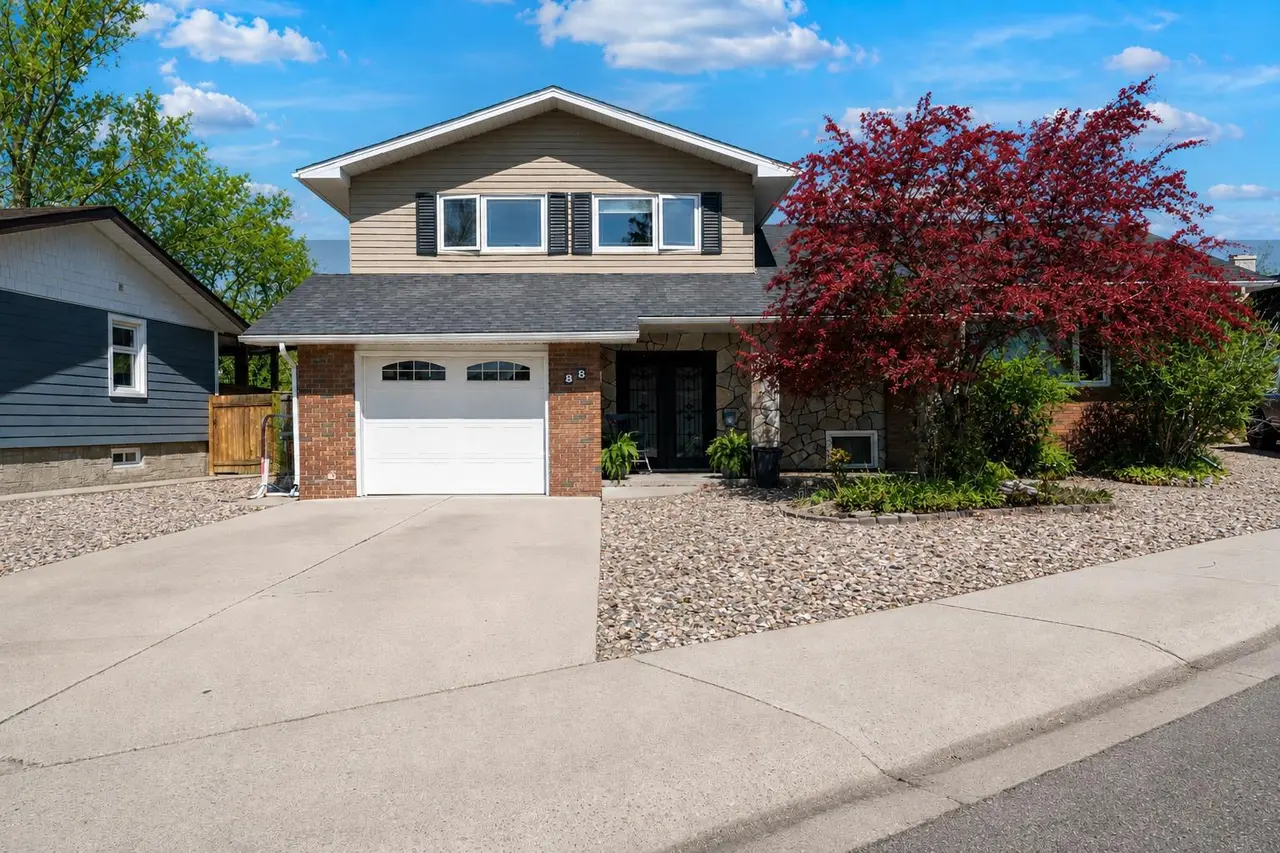 88 Cypress Way SE