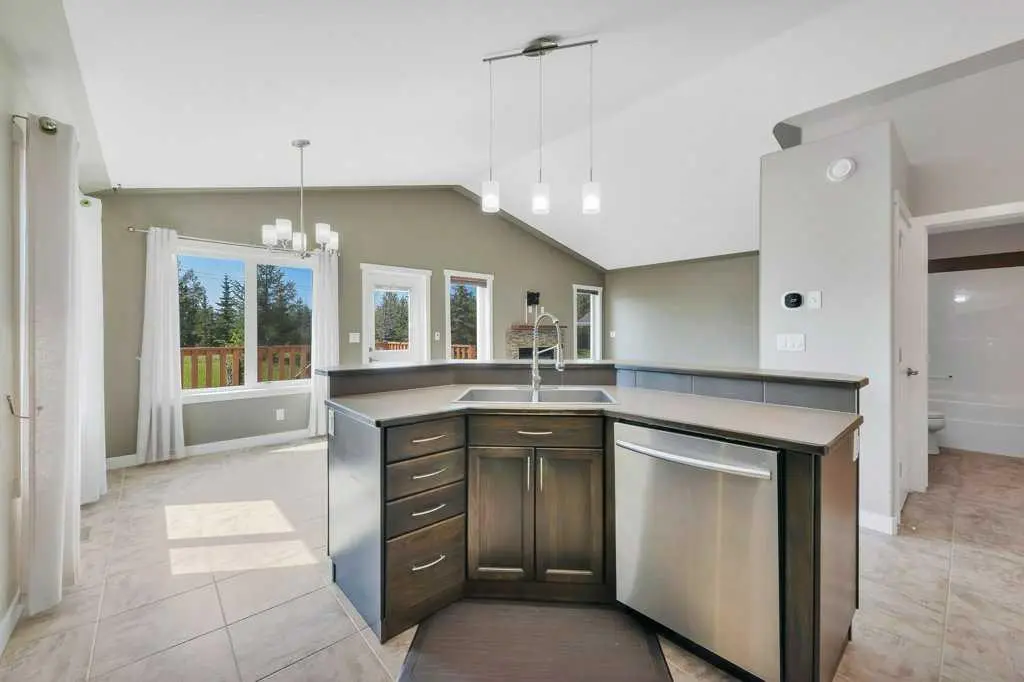 139 Garrison Circle 