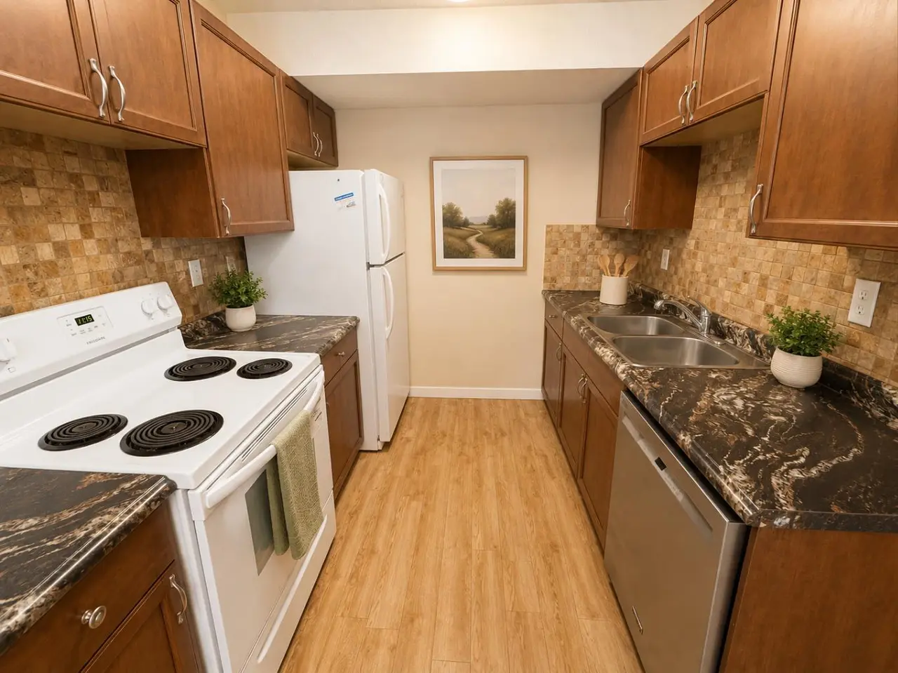 36, 55 Lemoyne Crescent W