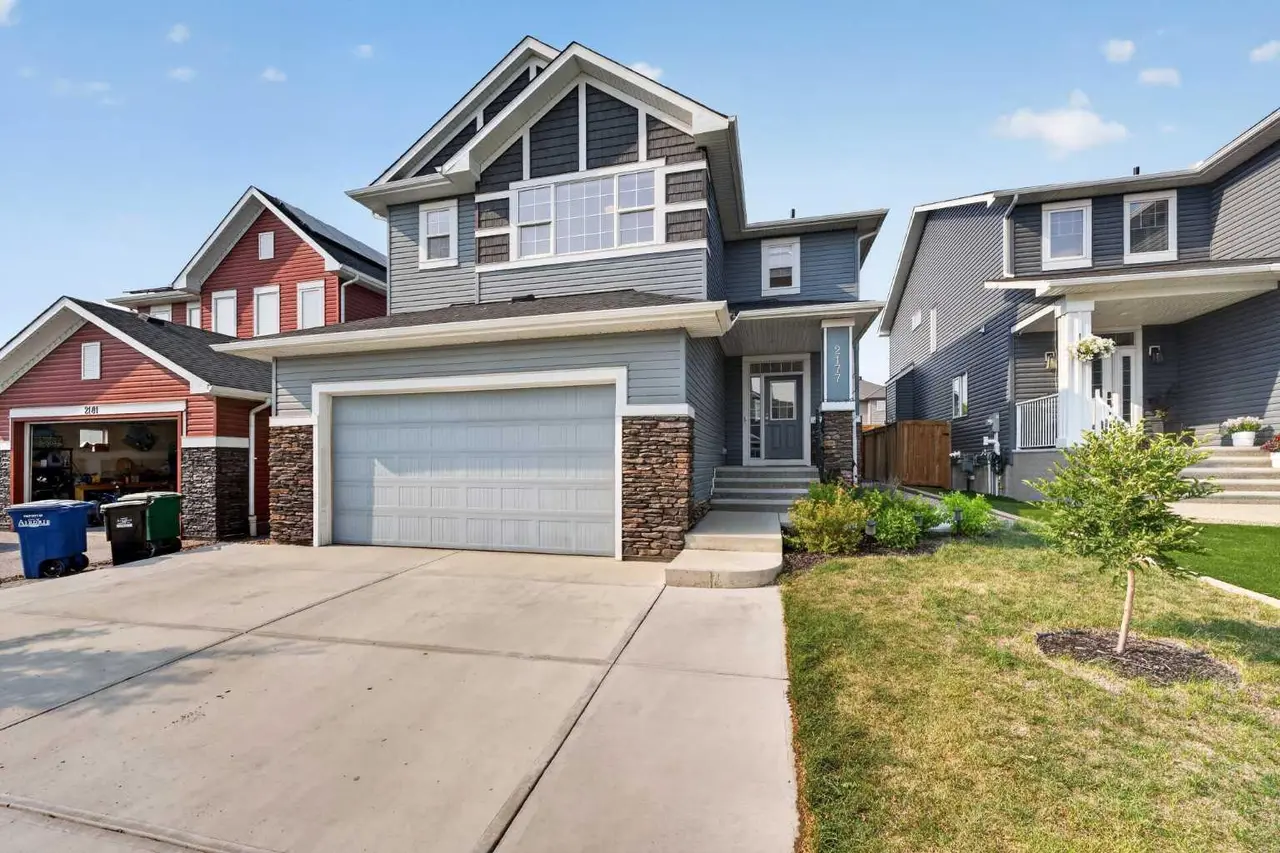 2177 Ravensdun Crescent SE