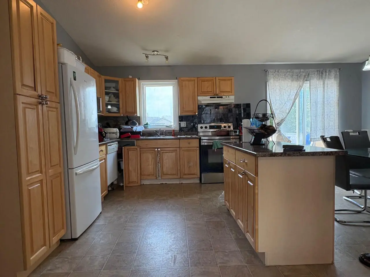 66 Upland Road W