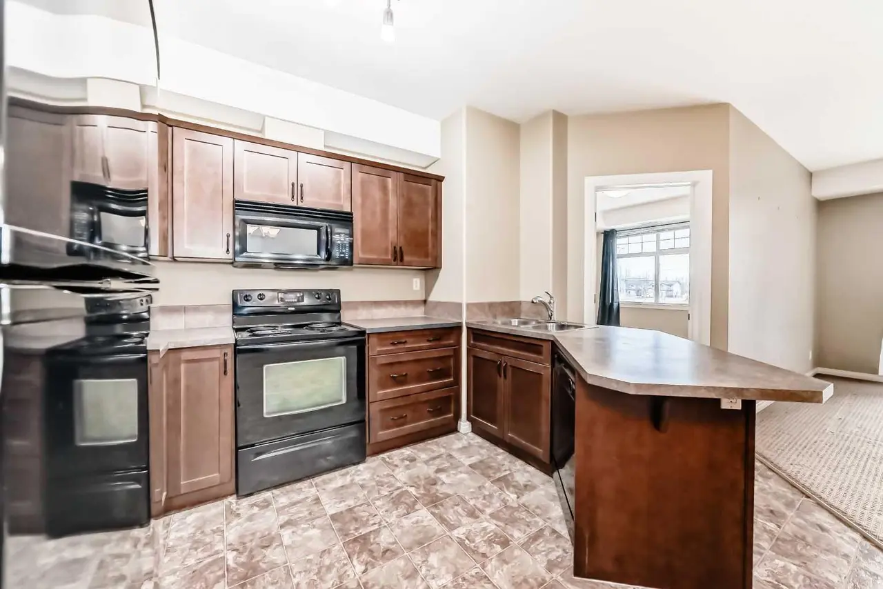 206, 69 Ironstone Drive 