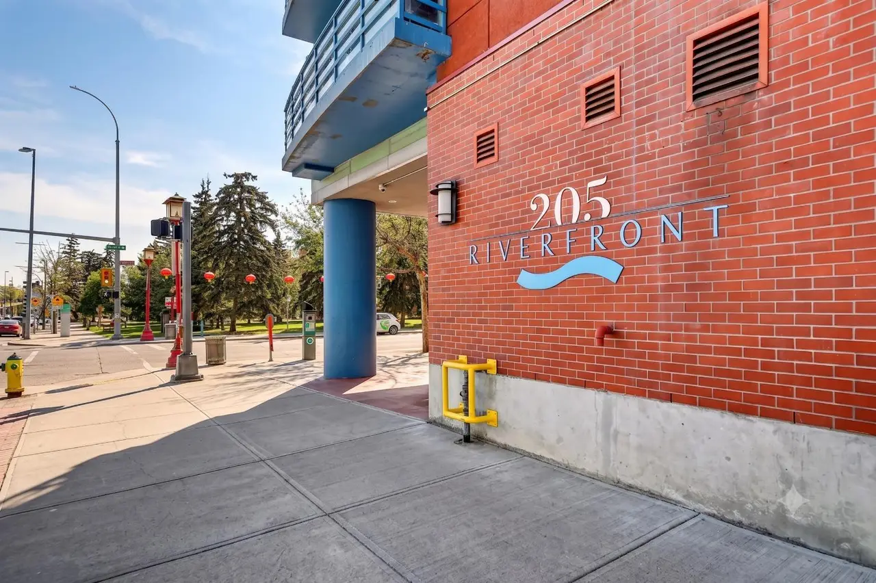 312, 205 Riverfront Avenue SW