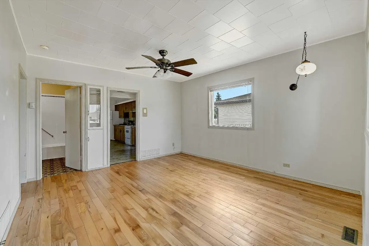 10115 110 Avenue 