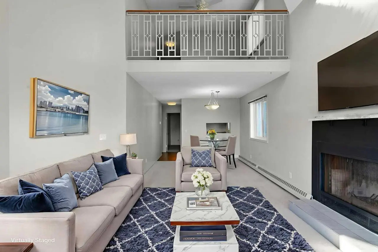 306, 1720 13 Street SW