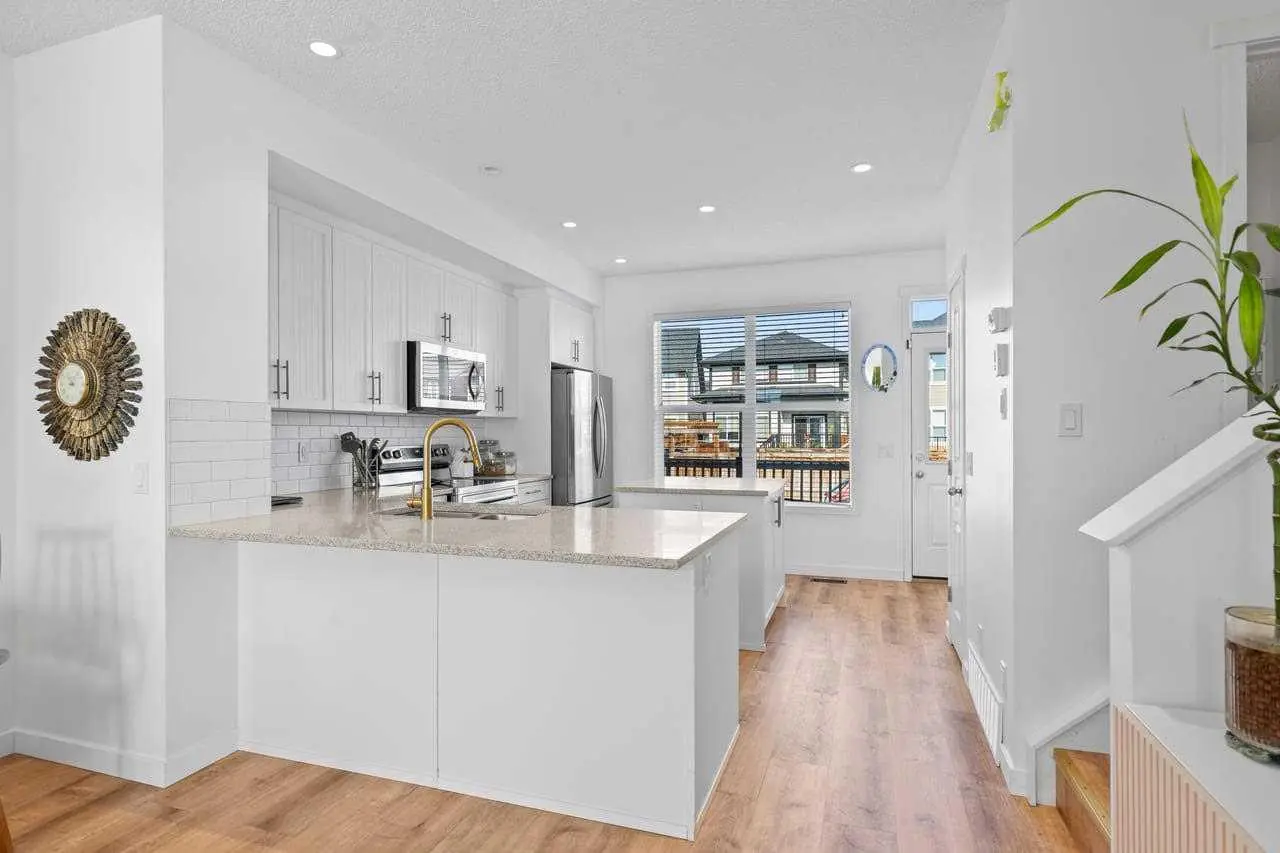 43 Masters Square SE