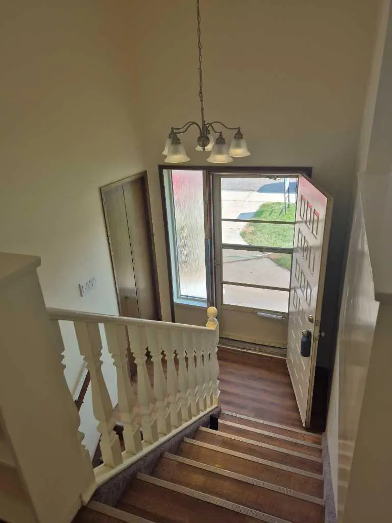 84 Eton Road W