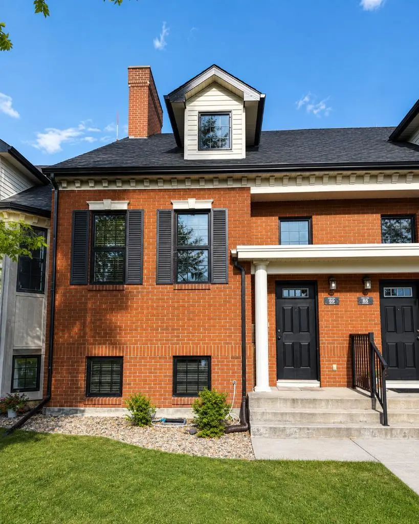 89 Lynx Road N