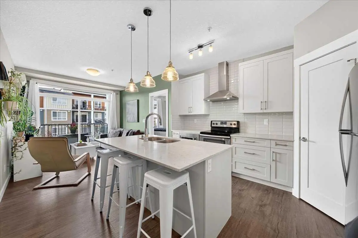 310, 10 Walgrove Walk SE