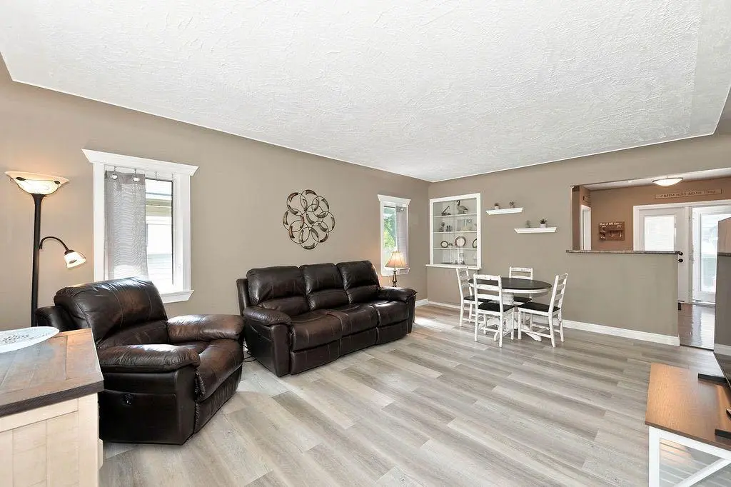 4708 47 Street 