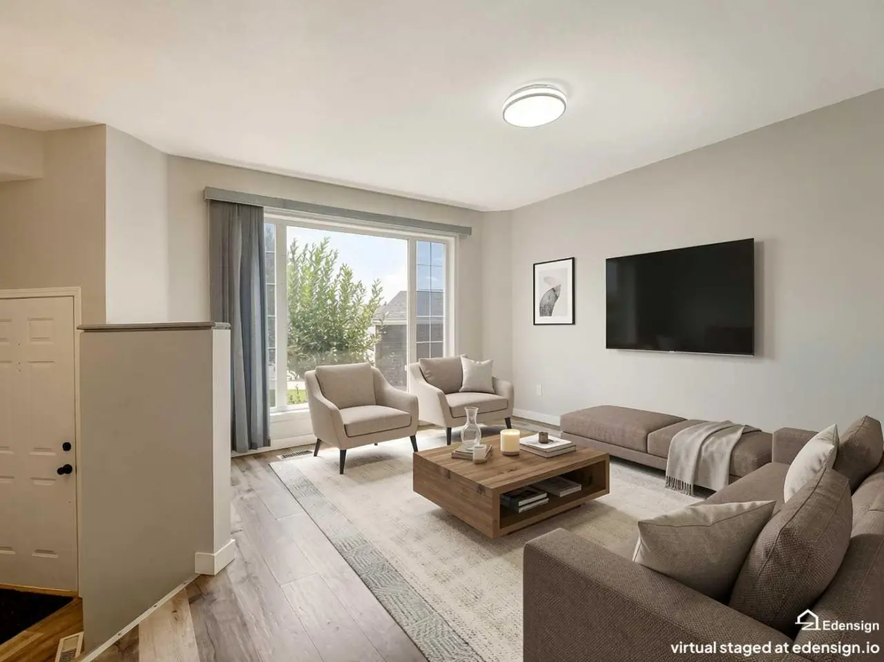 204 Mt Rundle Road W