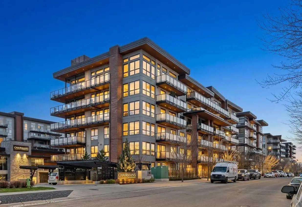 302, 2231 Mahogany Boulevard SE