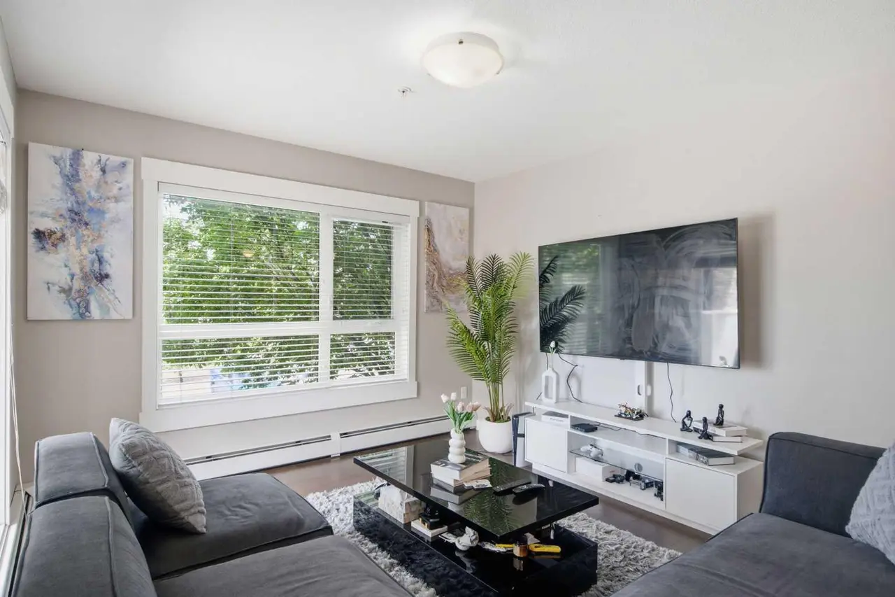 2206, 240 Skyview Ranch Road NE