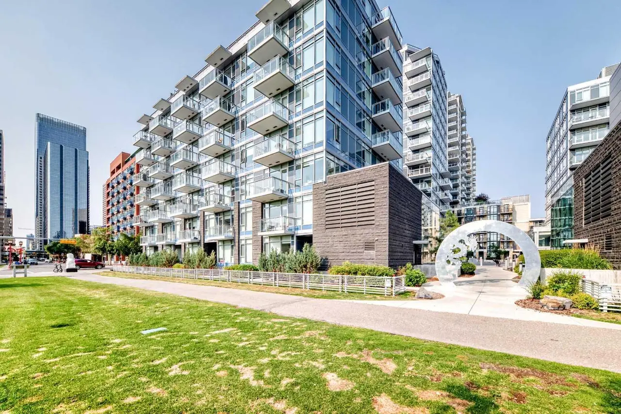 803, 118 Waterfront Court SW