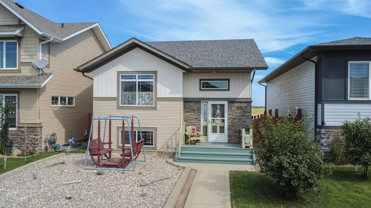 146 Truant Crescent 