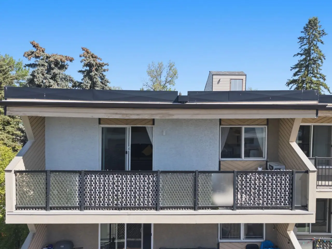 401, 617 56 Avenue SW