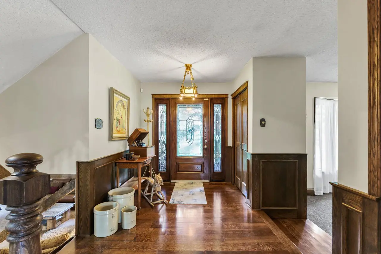3392 Gershaw Drive SW