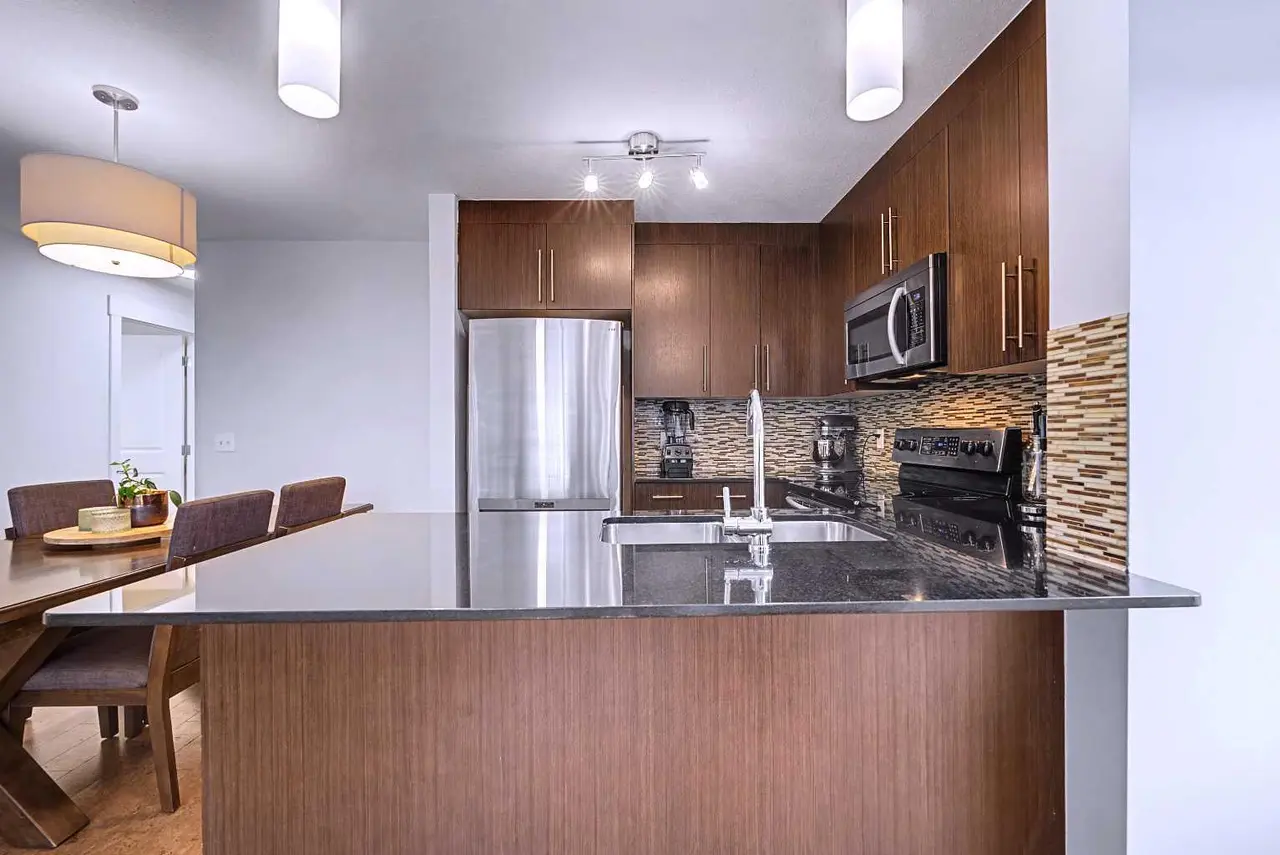4408, 155 Skyview Ranch Way NE