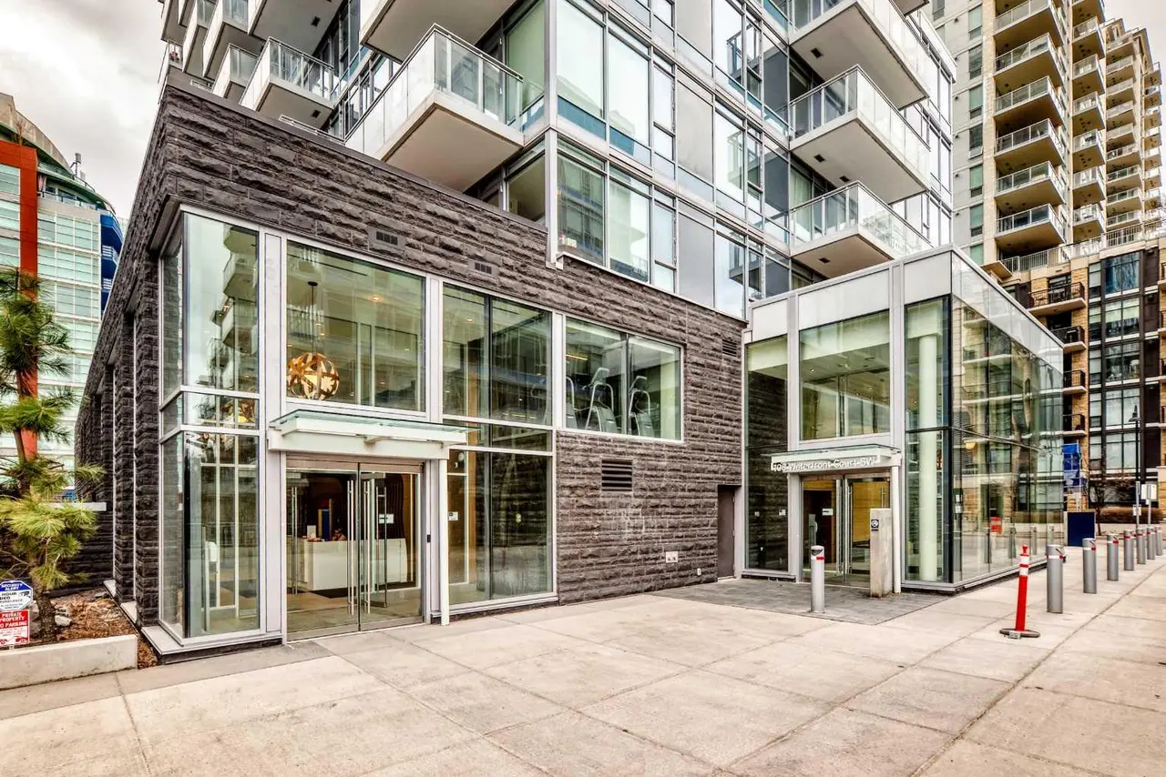 104, 108 Waterfront Court SW