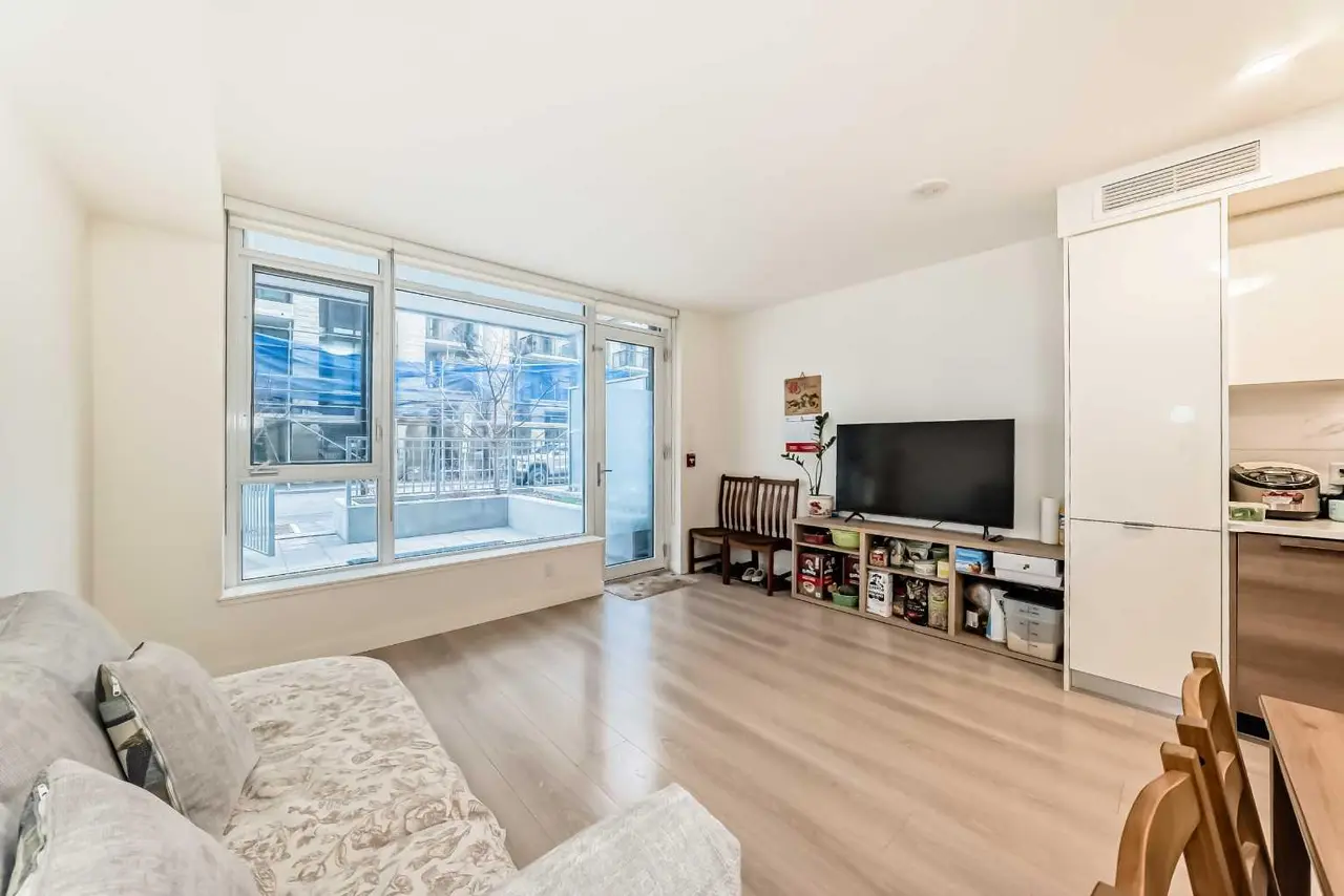 104, 108 Waterfront Court SW
